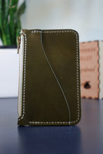 Load image into Gallery viewer, The Hitchhiker Wallet (Italian Leather)
